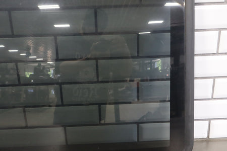 2003-2009 Hummer H2- Sunroof Glass Window 15781625