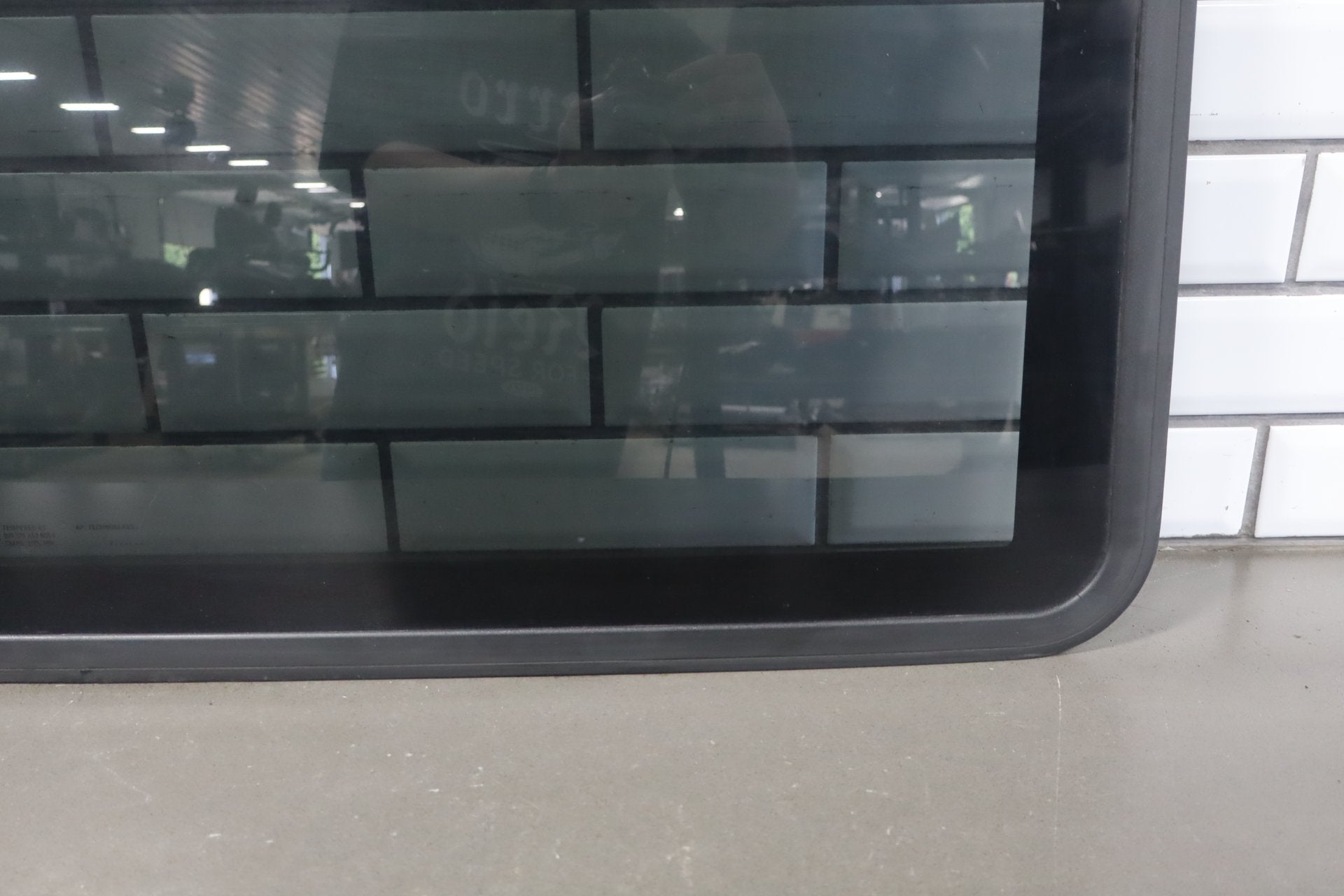 2003-2009 Hummer H2- Sunroof Glass Window 15781625