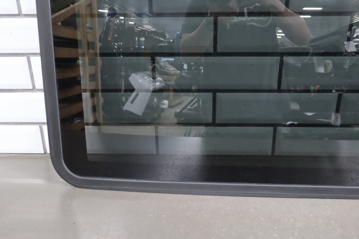 2003-2009 Hummer H2 - Sunroof Glass Window 15781625