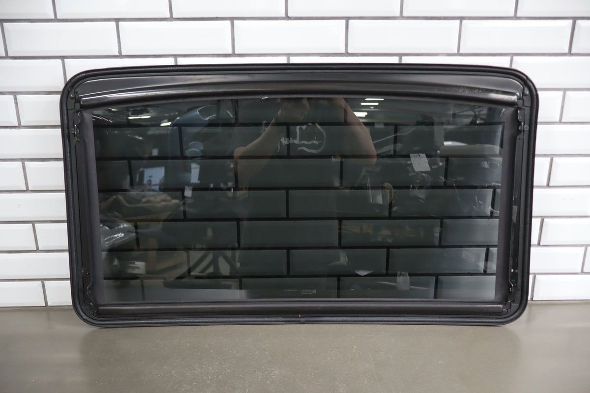 2003-2009 Hummer H2 - Sunroof Glass Window 15781625