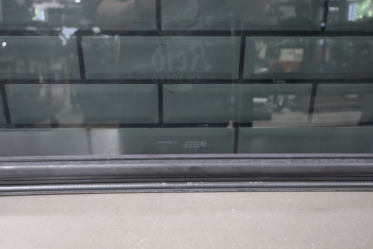 2003-2009 Hummer H2- Sunroof Glass Window 15781625