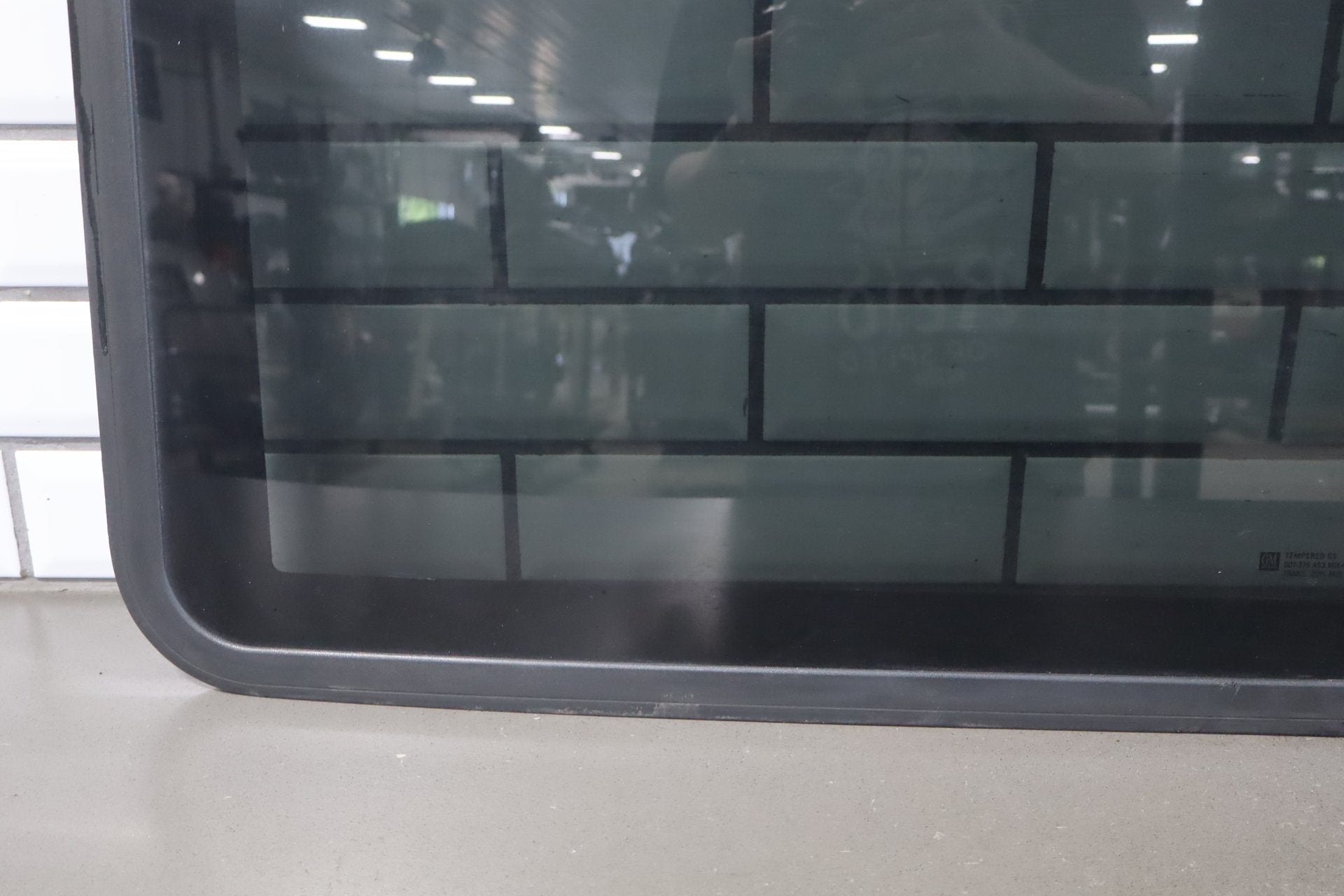 2003-2009 Hummer H2- Sunroof Glass Window 15781625