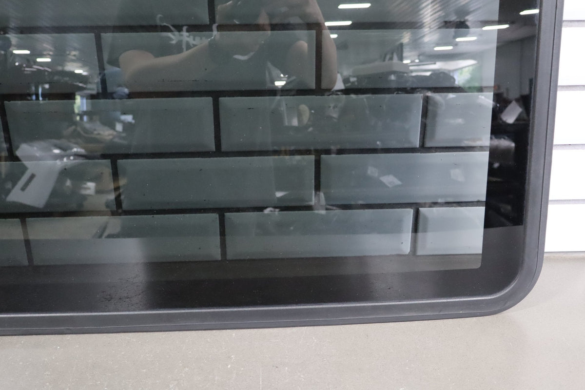 2003-2009 Hummer H2 - Sunroof Glass Window 15781625