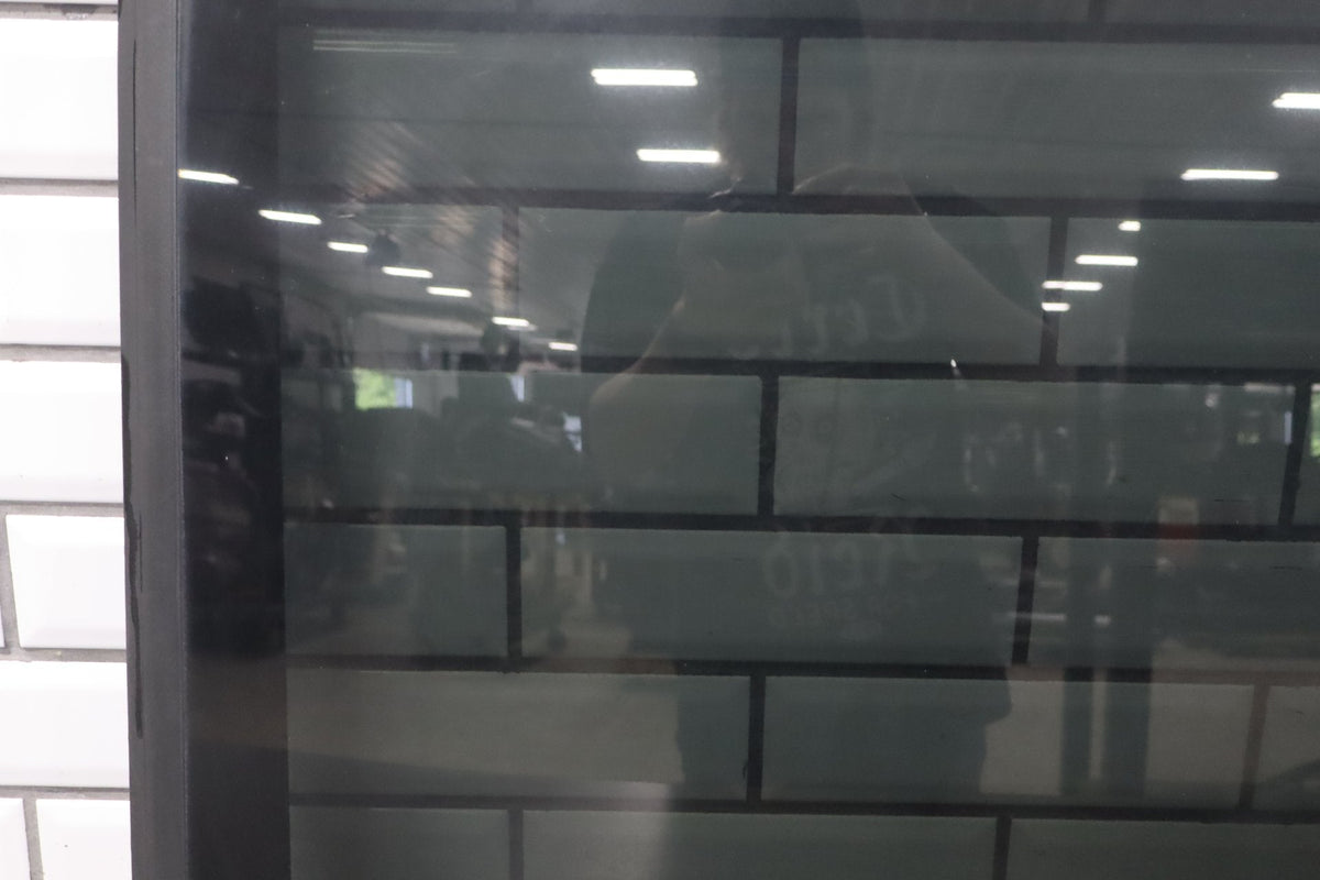 2003-2009 Hummer H2- Sunroof Glass Window 15781625