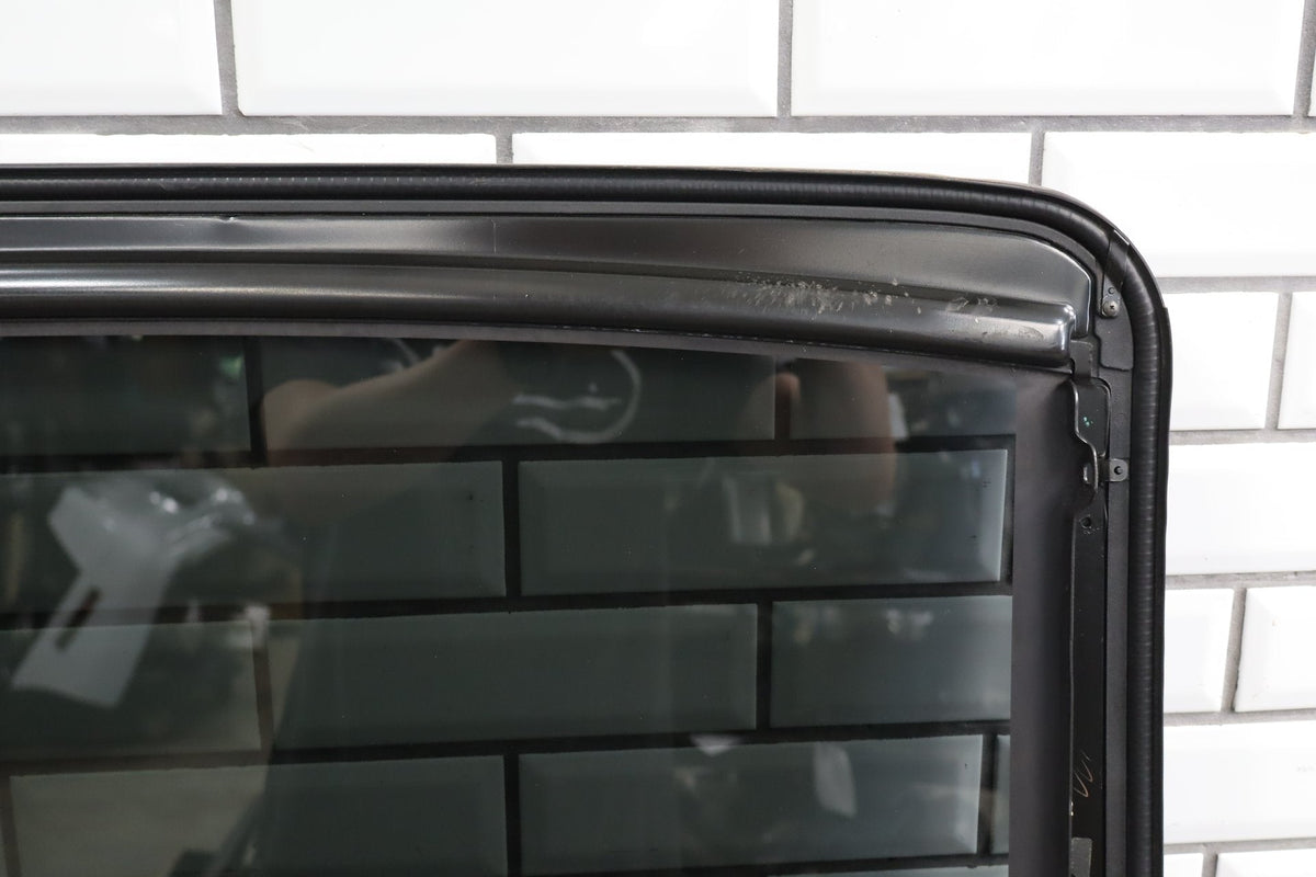 2003-2009 Hummer H2 - Sunroof Glass Window 15781625