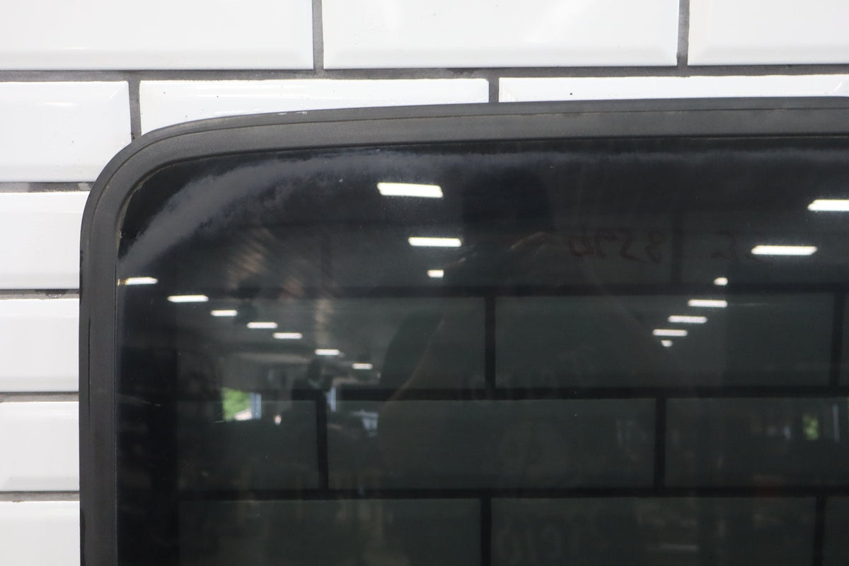 2003-2009 Hummer H2- Sunroof Glass Window 15781625