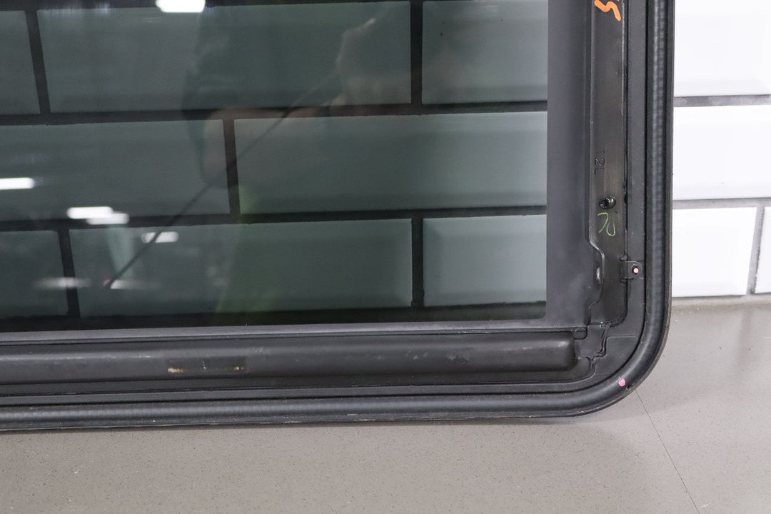 2003 - 2009 Hummer H2 - Sunroof Glass Window 15781625