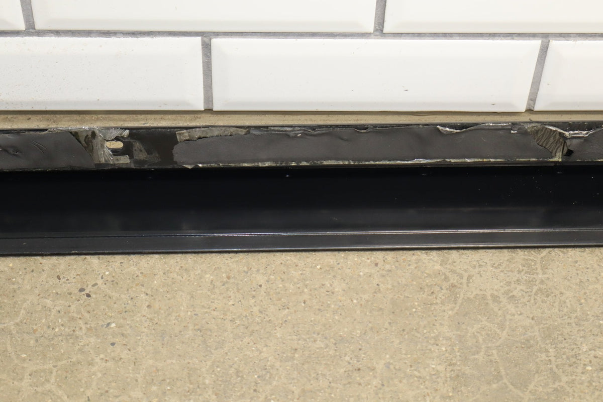 2003-2009 Hummer H2 SUV Driver Left Front Roof Molding 15241411