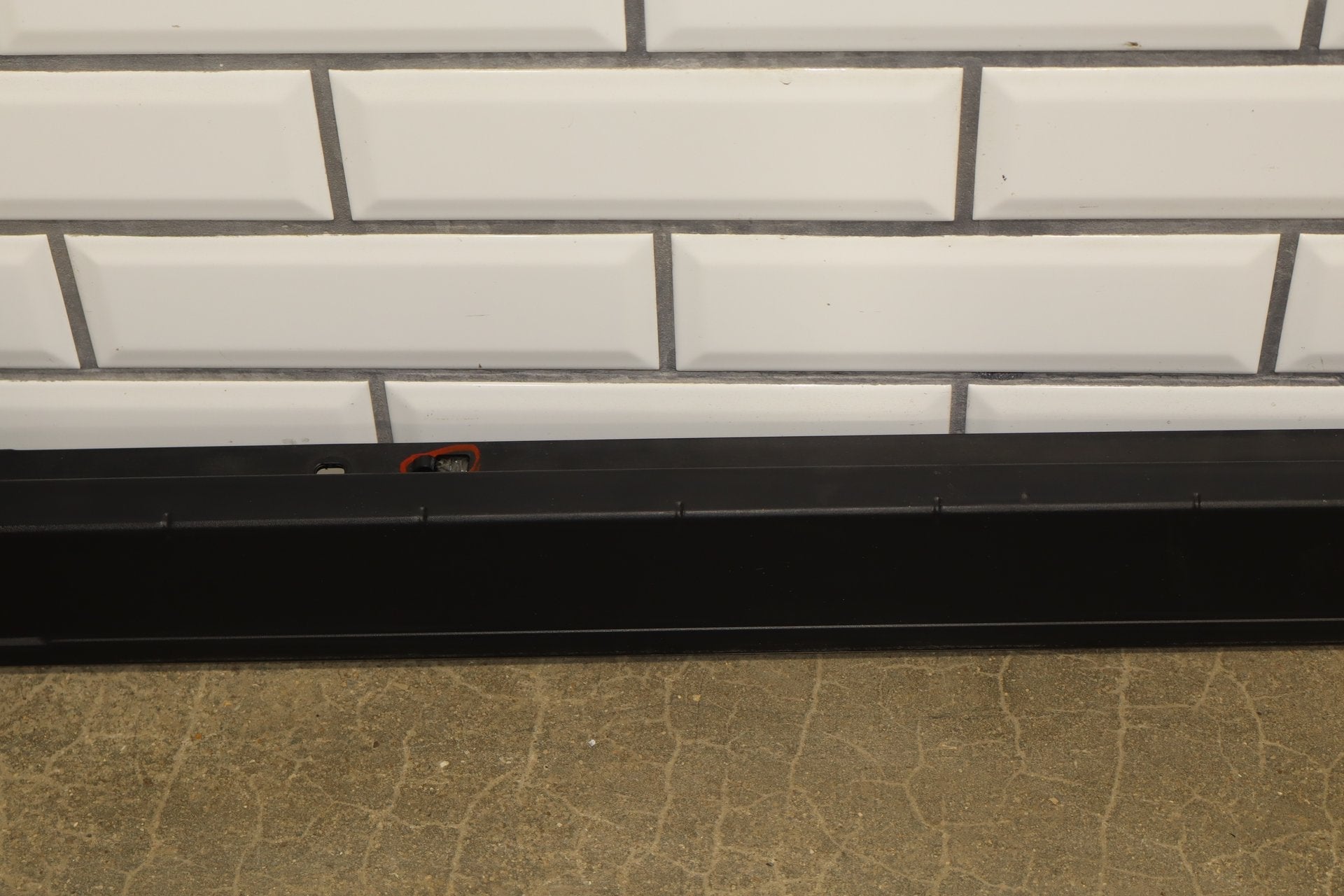 2003-2009 Hummer H2 SUV Driver Left Front Roof Molding 15241411