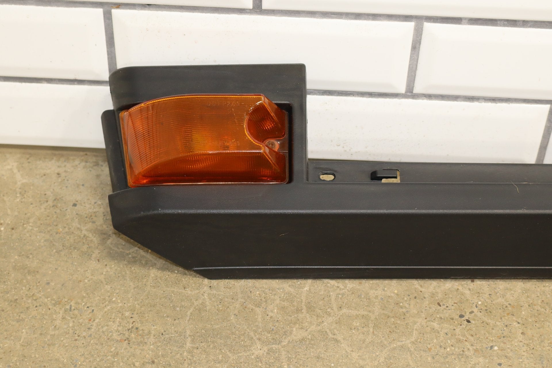 2003-2009 Hummer H2 SUV Driver Left Front Roof Molding 15241411