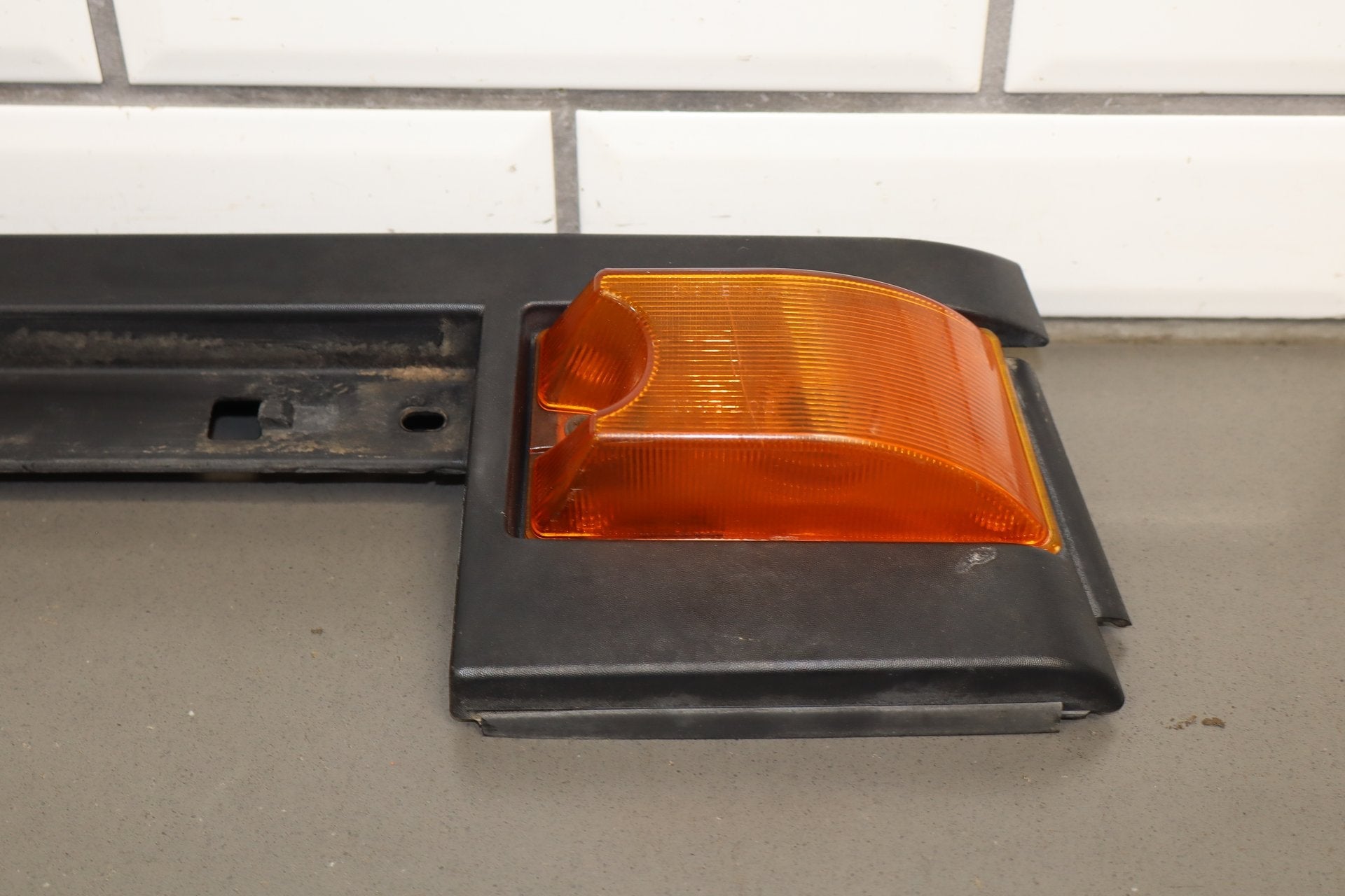 2003-2009 Hummer H2 SUV Driver Left Front Roof Molding {Part Number}