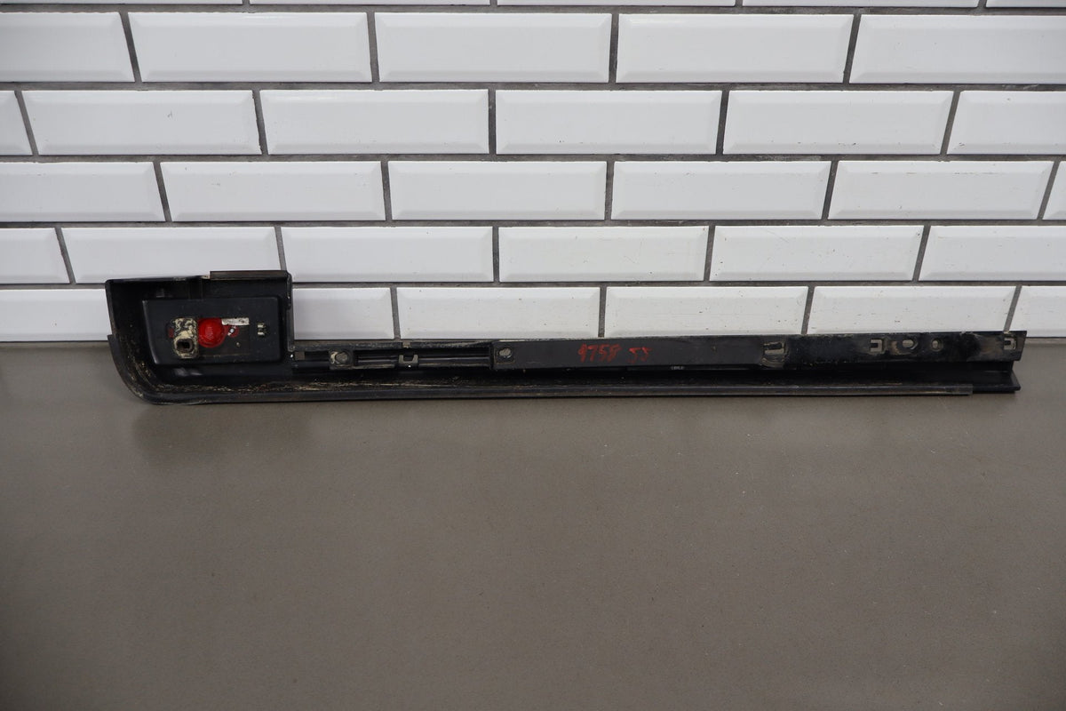 2003-2009 Hummer H2 SUV Driver Left Rear Roof Molding 15241411