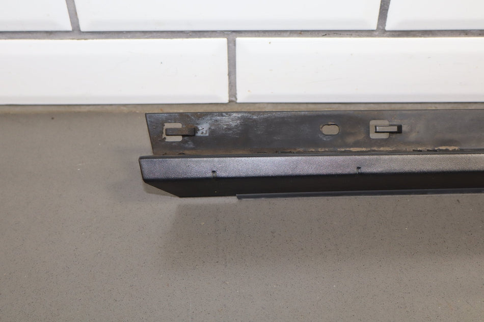 2003-2009 Hummer H2 SUV Driver Left Rear Roof Molding 15241411