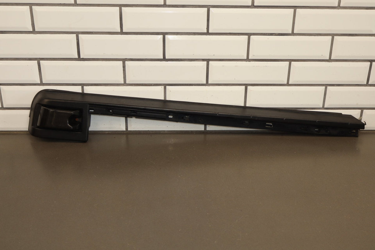 2003-2009 Hummer H2 SUV Driver Left Rear Roof Molding 15241411
