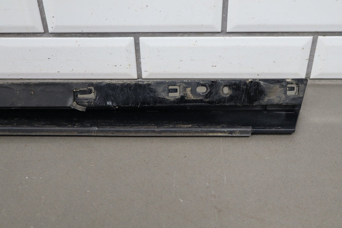 2003-2009 Hummer H2 SUV Driver Left Rear Roof Molding 15241411