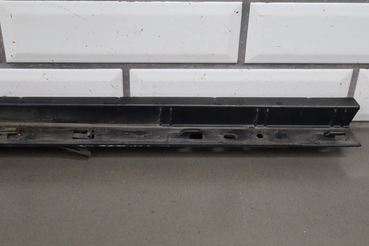 2003-2009 Hummer H2 SUV Driver Left Rear Roof Molding 15241411