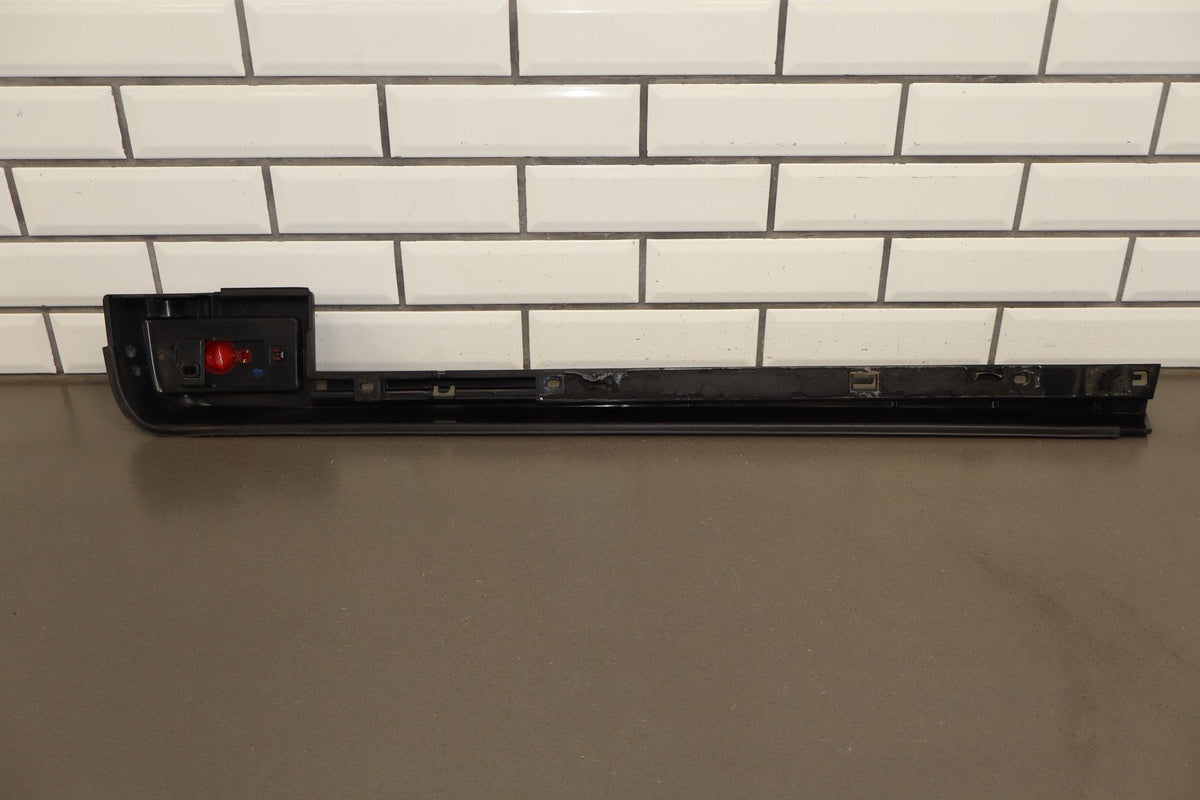 2003-2009 Hummer H2 SUV Driver Left Rear Roof Molding 15241411
