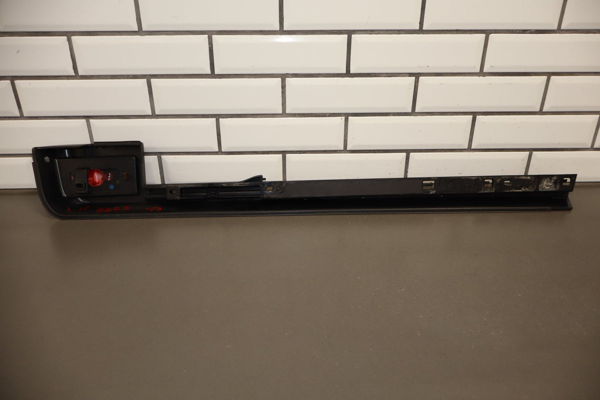 2003-2009 Hummer H2 SUV Driver Left Rear Roof Molding 15241411
