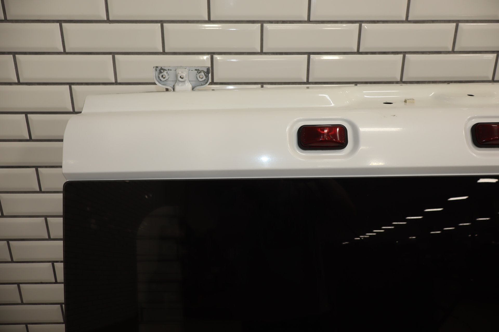 2003-2009 Hummer H2 SUV Hatch Decklid Olympic White 50