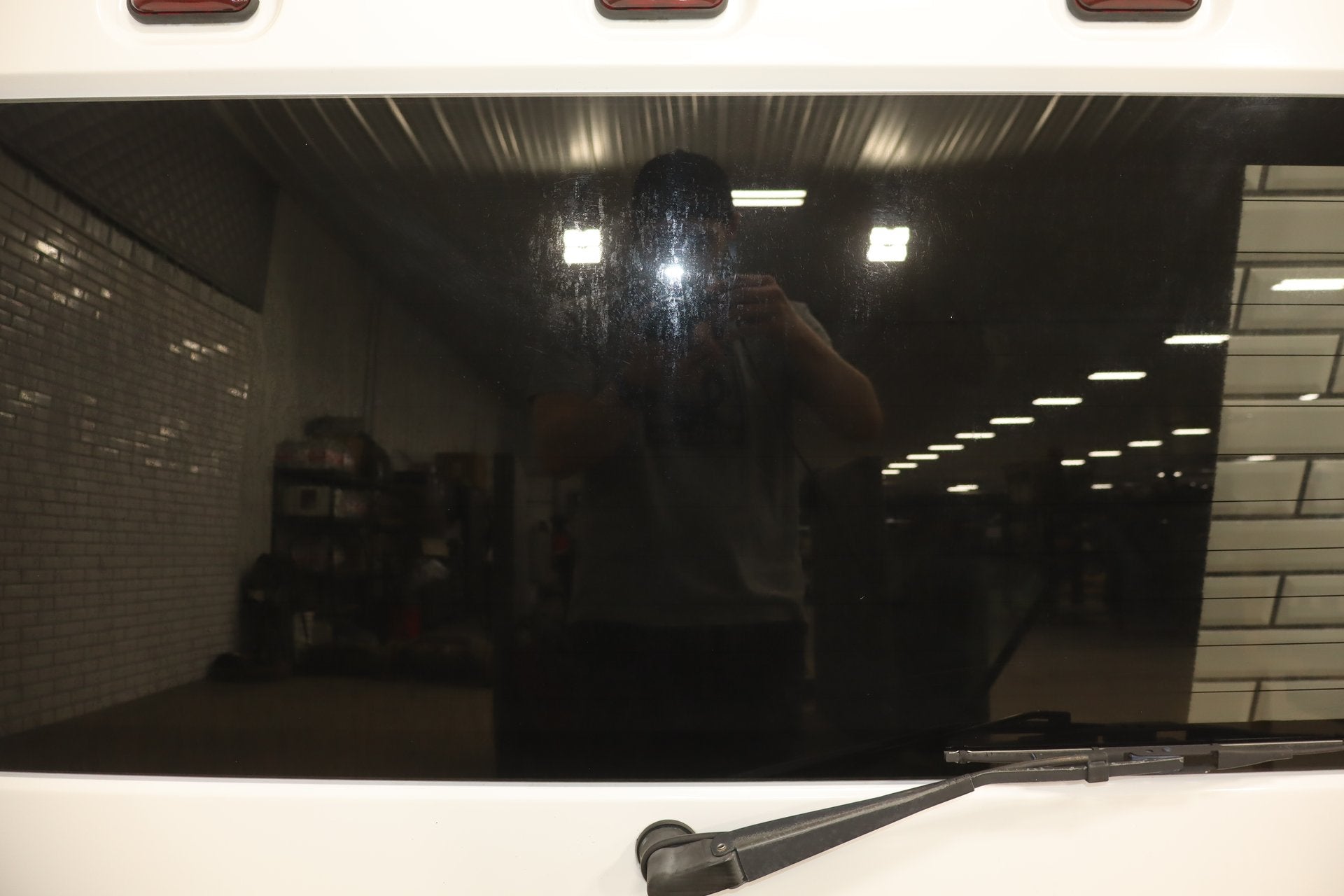 2003-2009 Hummer H2 SUV Hatch Decklid Olympic White 50