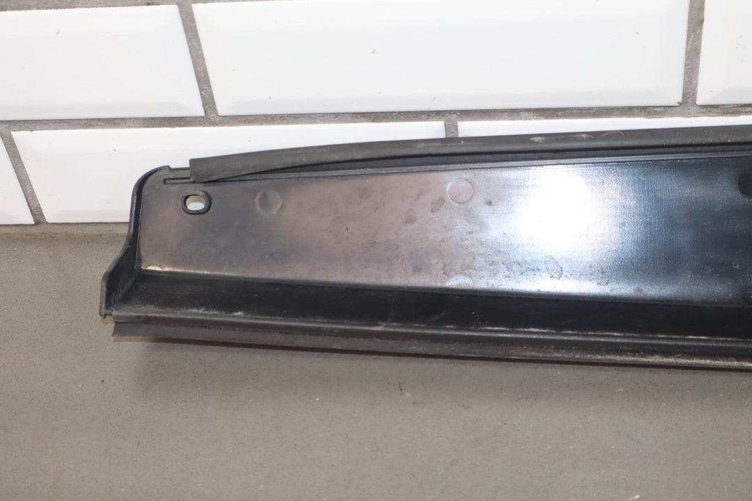 2003 - 2009 Hummer H2 SUV Hatch Upper Spoiler 15114966 *No Lamp*