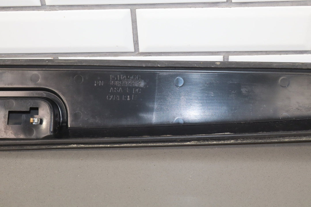 2003 - 2009 Hummer H2 SUV Hatch Upper Spoiler 15114966 *No Lamp*