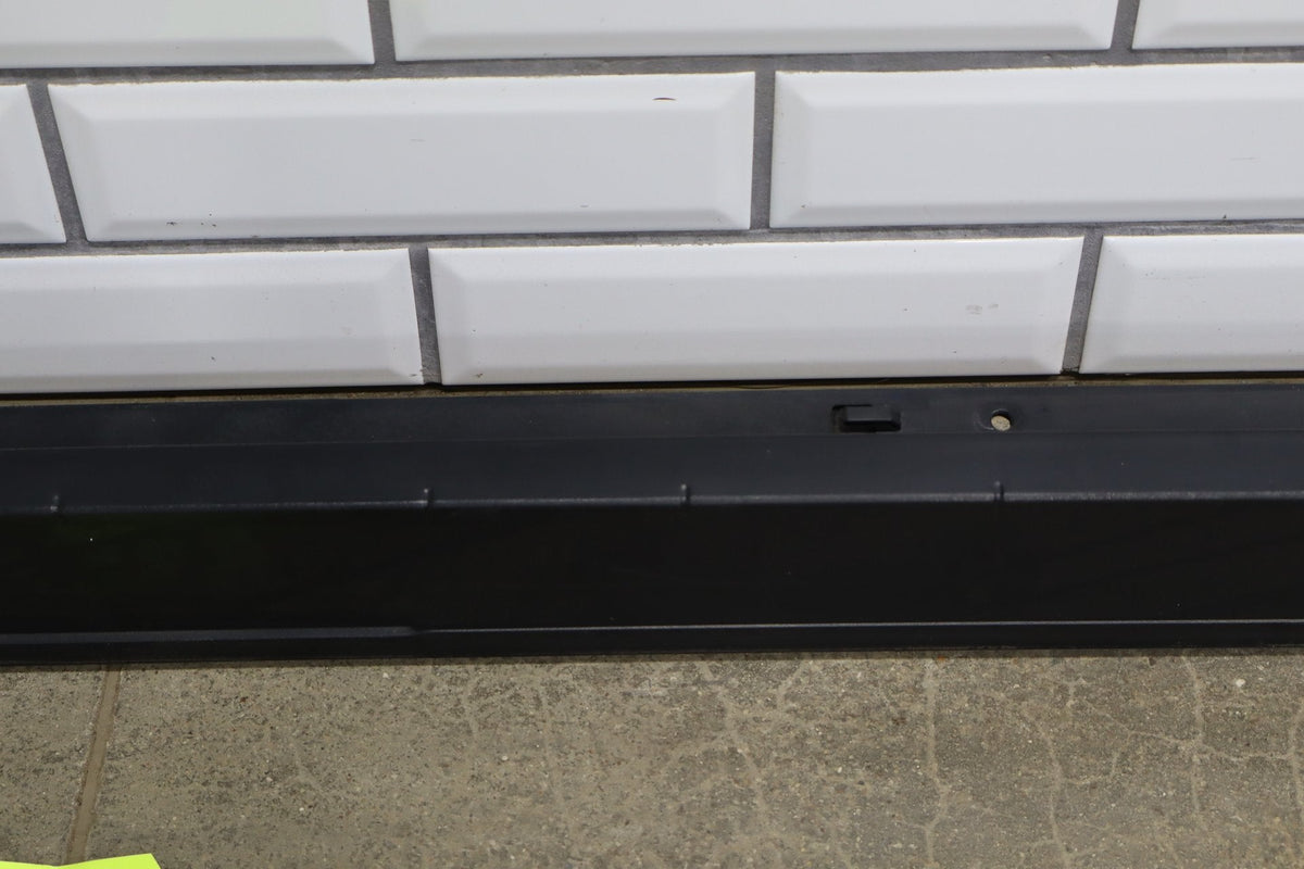 2003-2009 Hummer H2 SUV Passenger Right Front Roof Molding 15241412