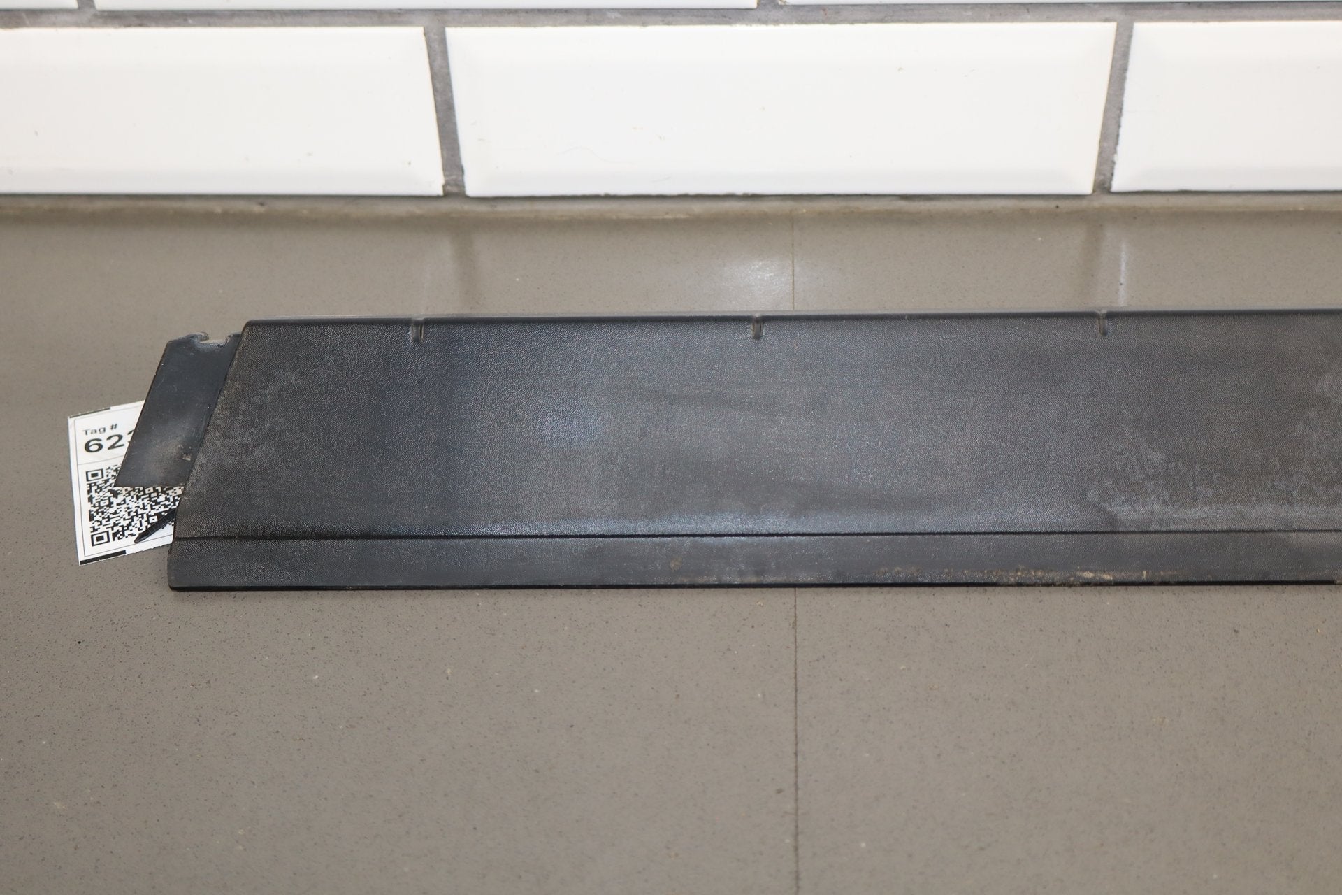 2003-2009 Hummer H2 SUV Passenger Right Front Roof Molding 15241412
