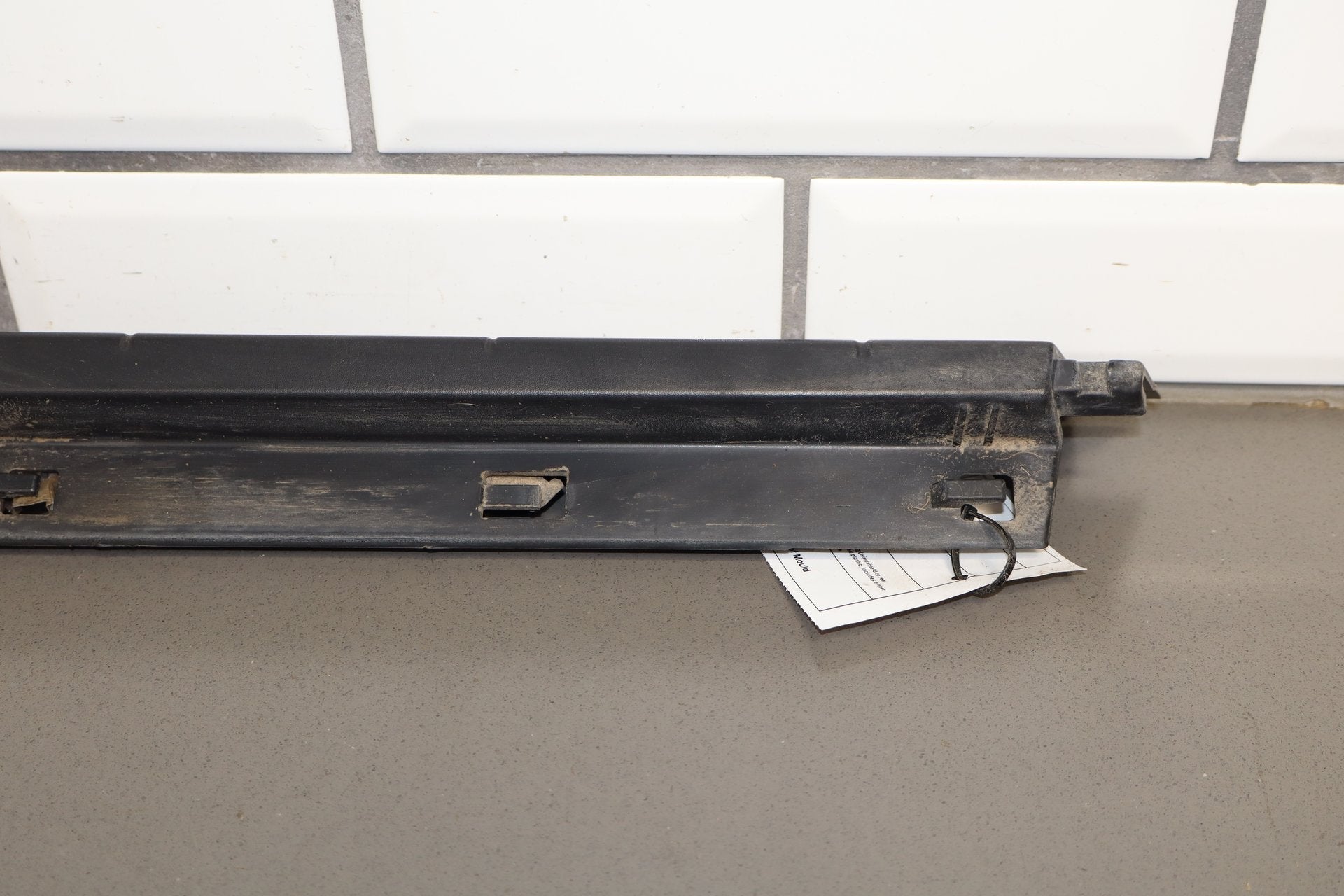 2003-2009 Hummer H2 SUV Passenger Right Front Roof Molding 15241412