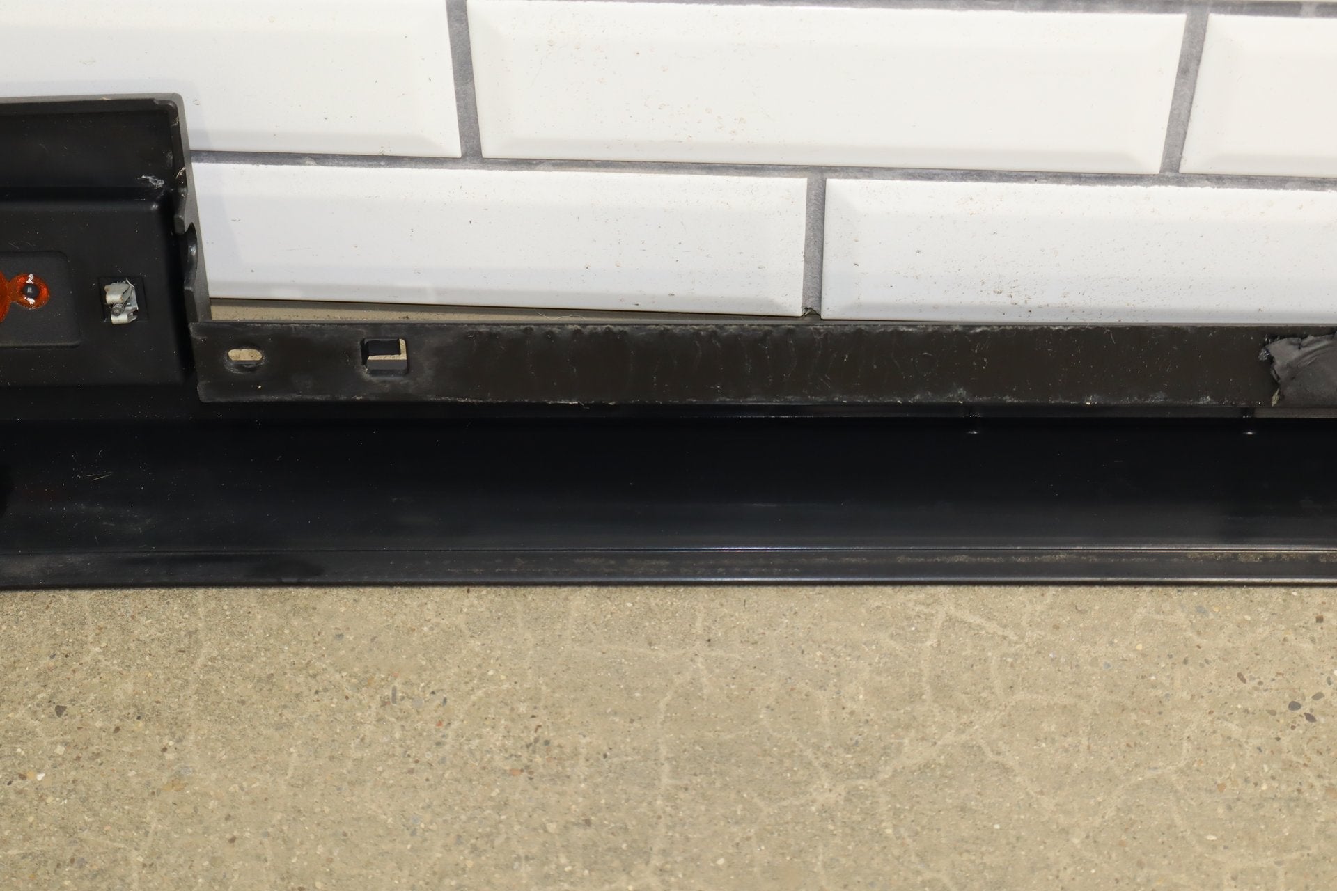 2003-2009 Hummer H2 SUV Passenger Right Front Roof Molding 15241412