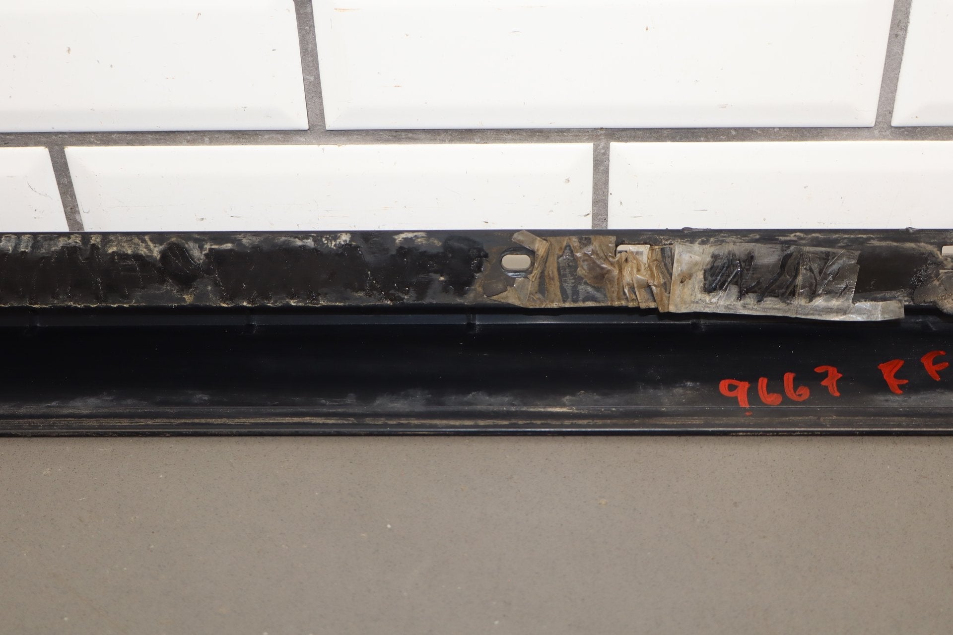 2003-2009 Hummer H2 SUV Passenger Right Front Roof Molding 15241412