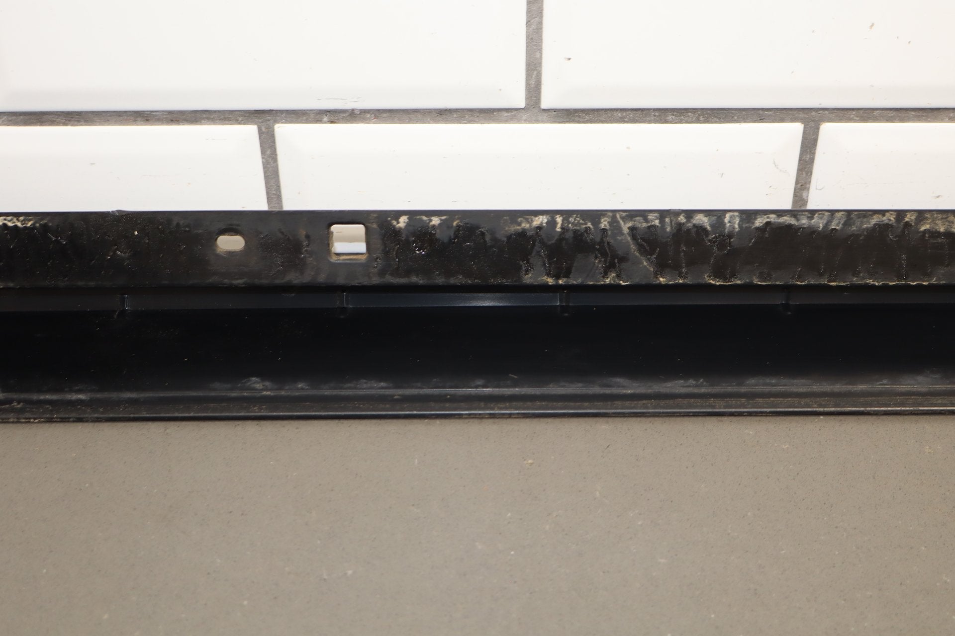 2003-2009 Hummer H2 SUV Passenger Right Front Roof Molding 15241412