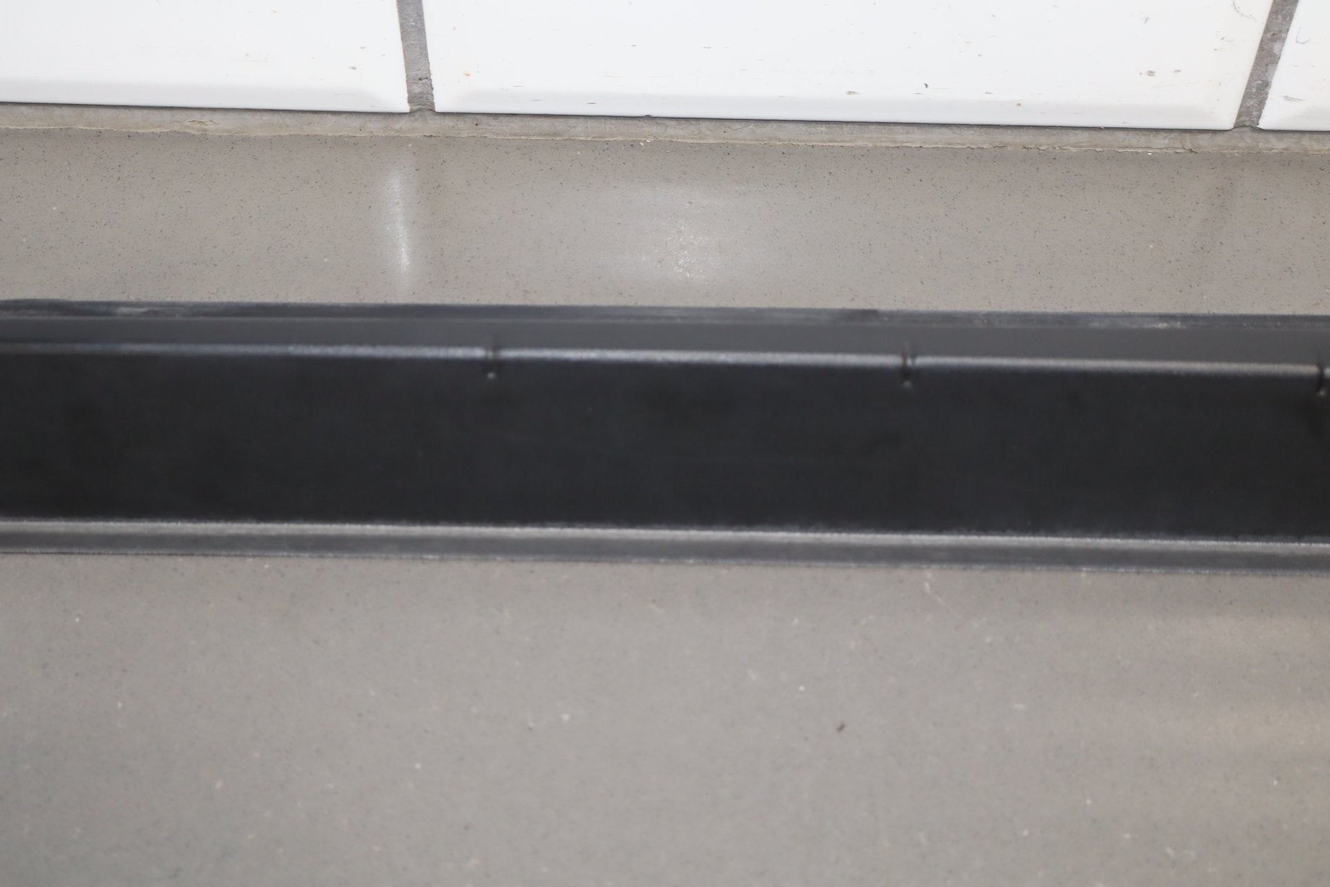 2003-2009 Hummer H2 SUV Passenger Right Rear Roof Molding