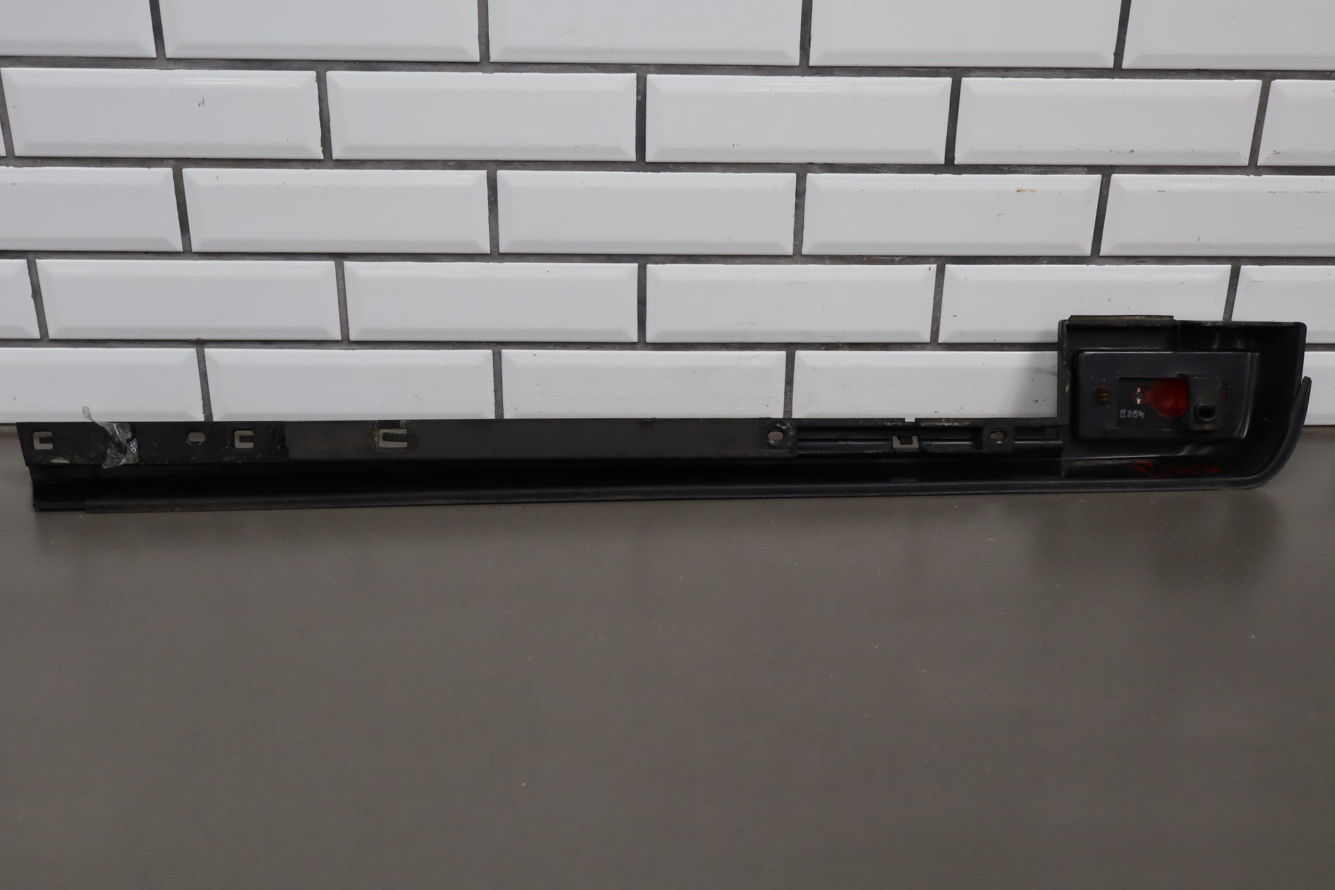 2003-2009- Hummer H2 SUV Passenger Right Rear Roof Molding