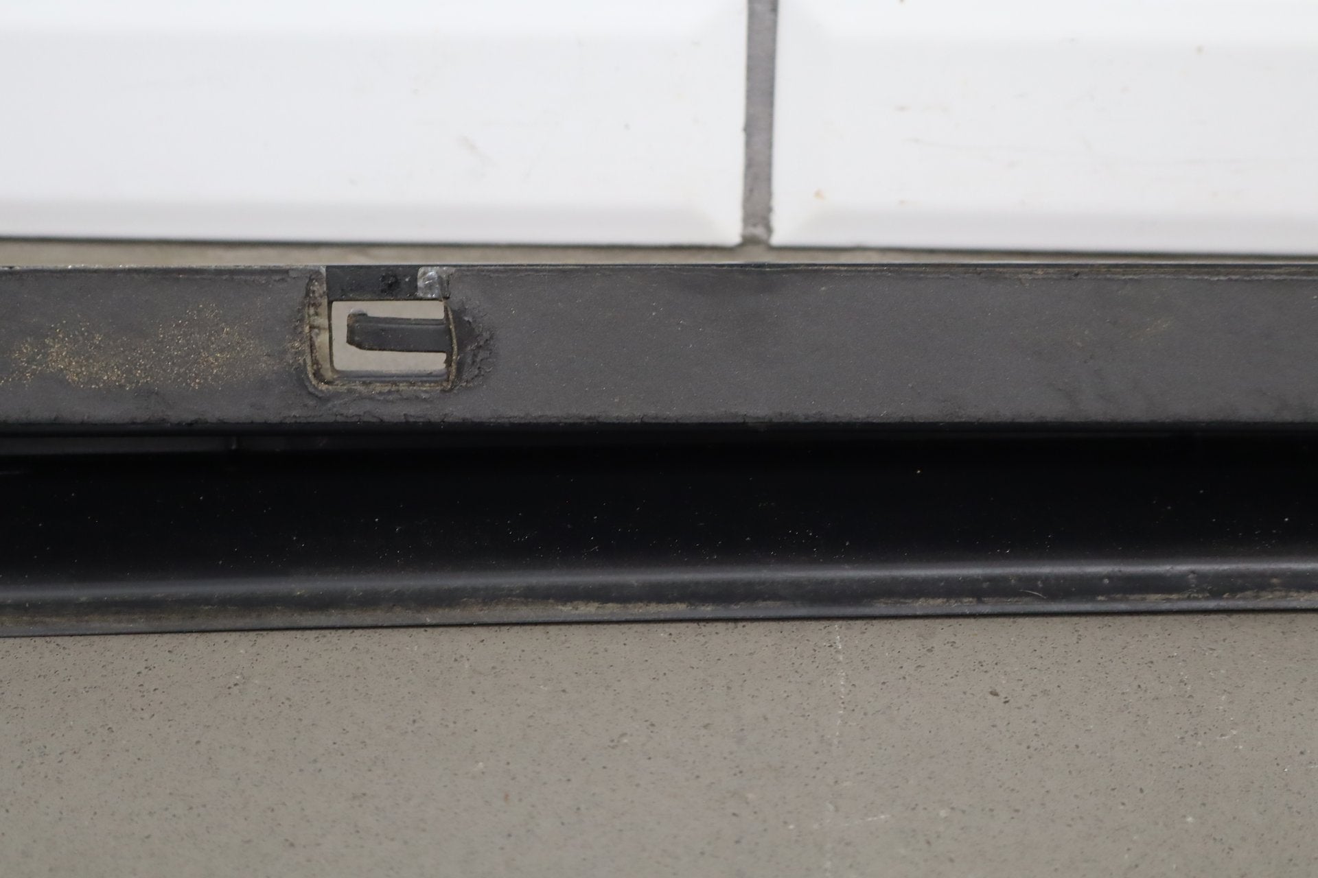 2003-2009- Hummer H2 SUV Passenger Right Rear Roof Molding
