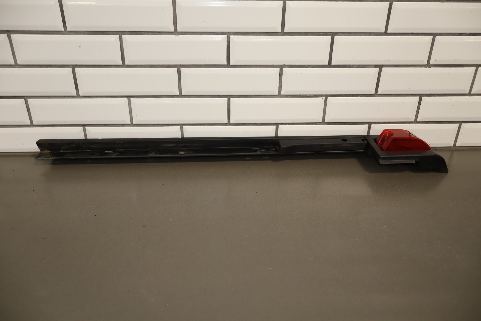 2003-2009 Hummer H2 SUV Passenger Right Rear Roof Molding