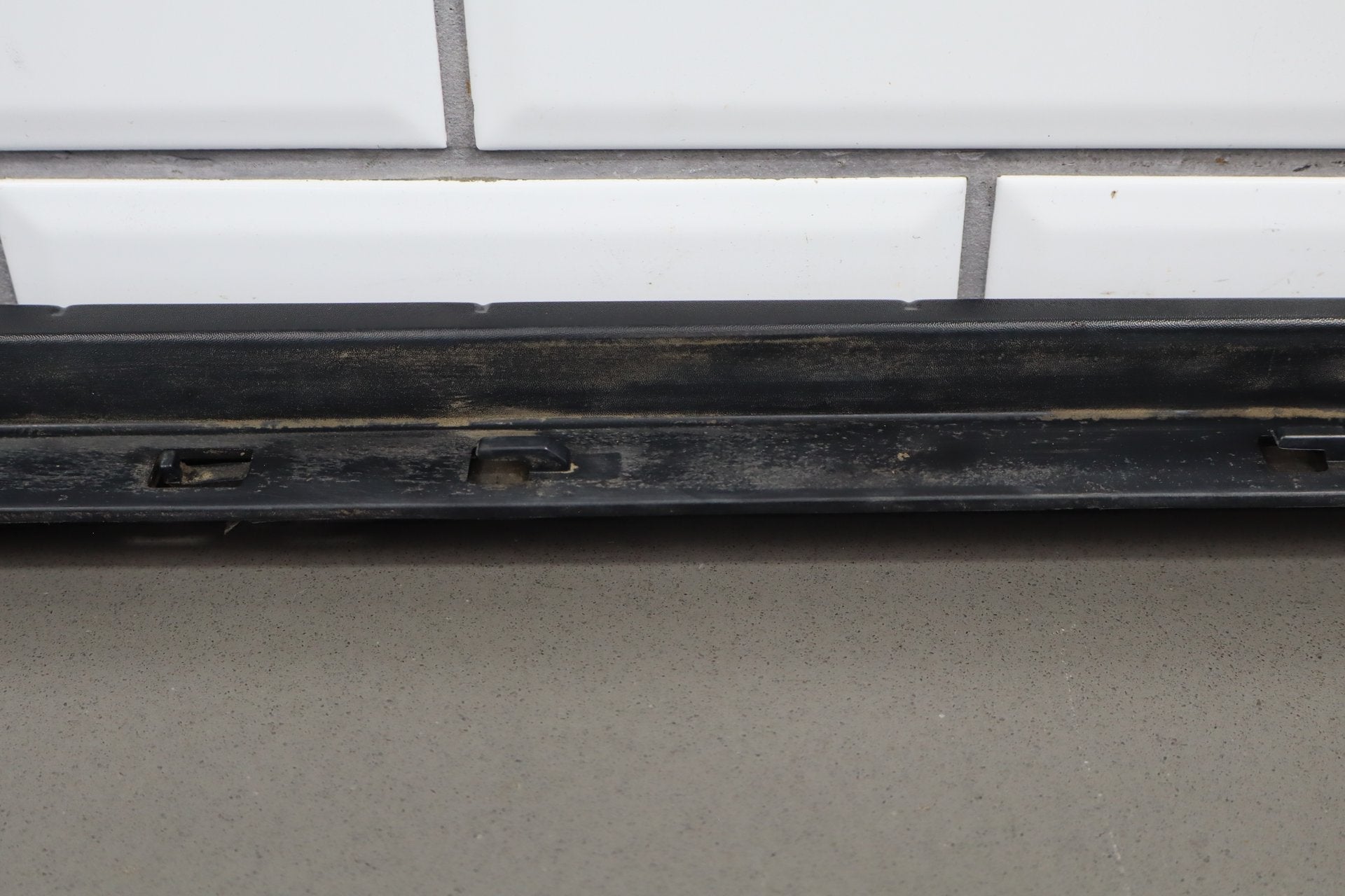 2003-2009- Hummer H2 SUV Passenger Right Rear Roof Molding
