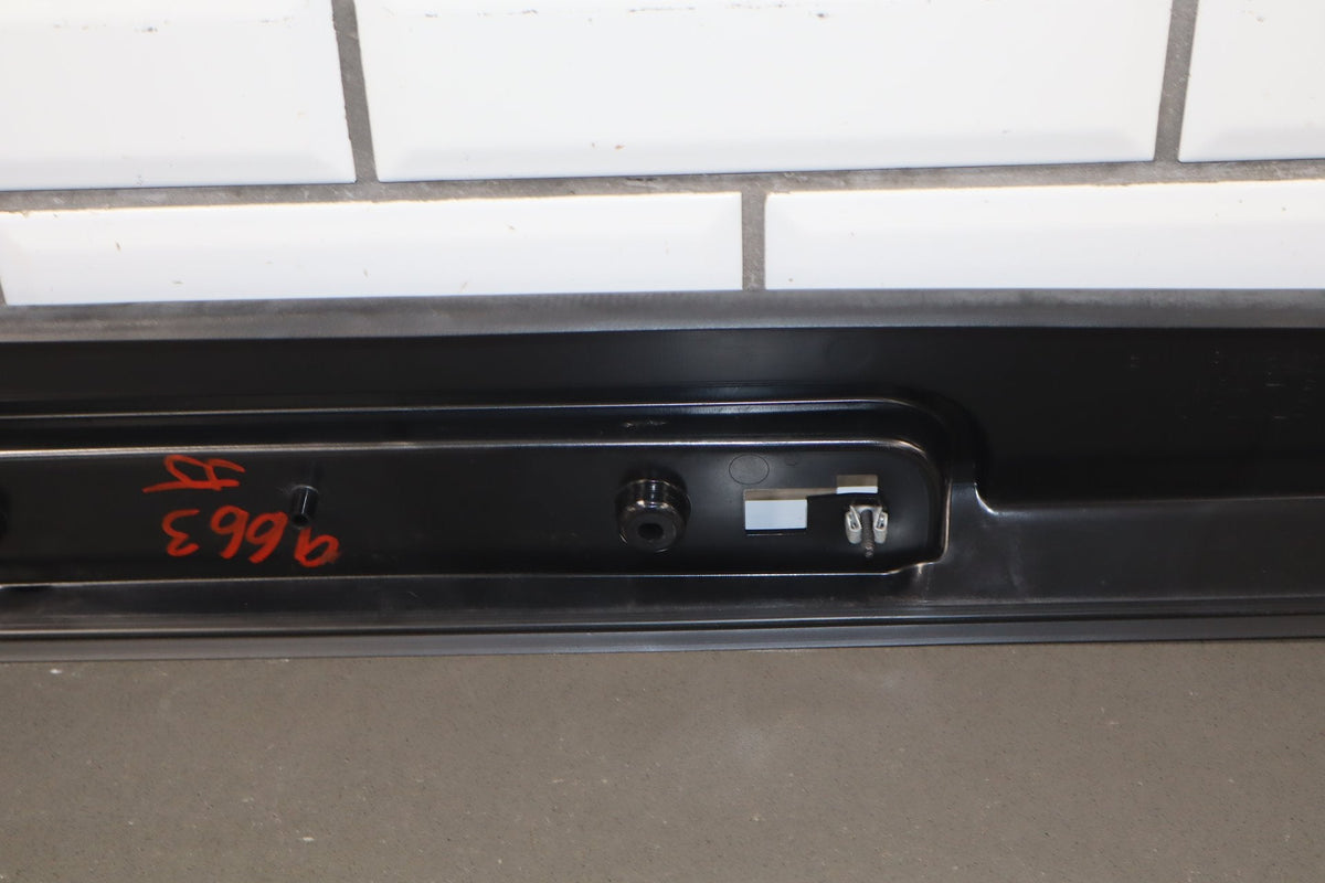 2003-2009 Hummer H2 SUV- Tailgate Upper Spoiler 15114966