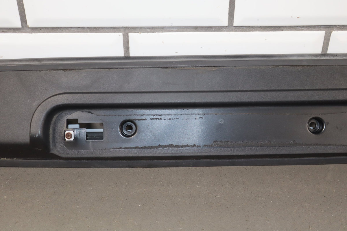 2003-2009 Hummer H2 SUV- Tailgate Upper Spoiler 15114966