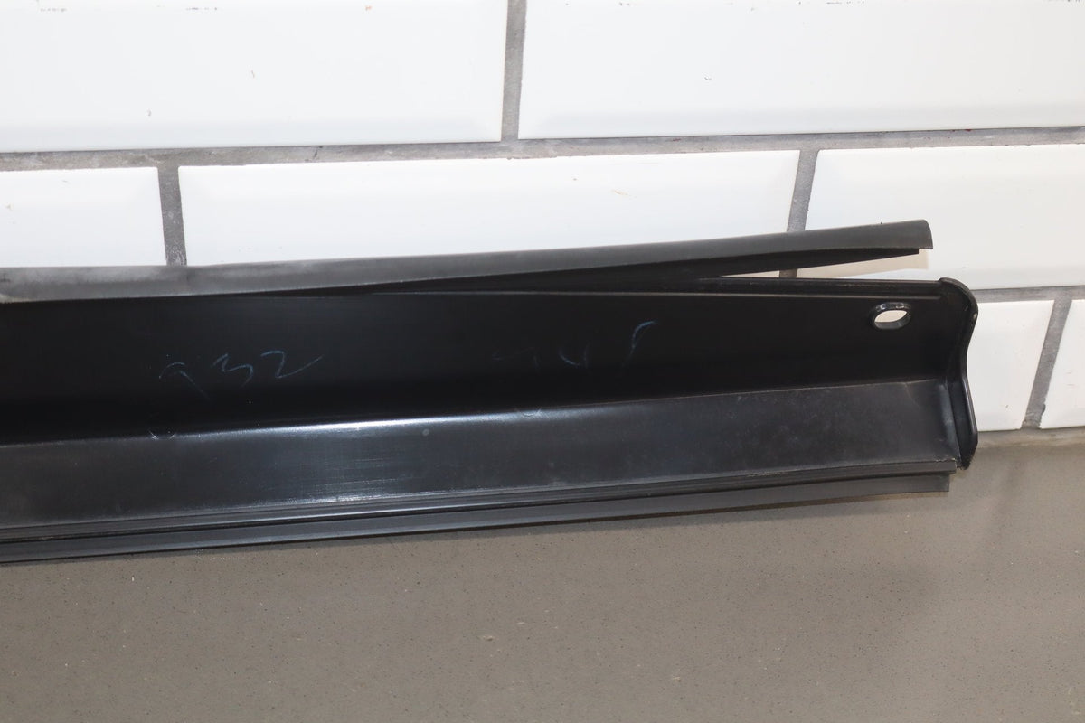 2003-2009 Hummer H2 SUV- Tailgate Upper Spoiler 15114966