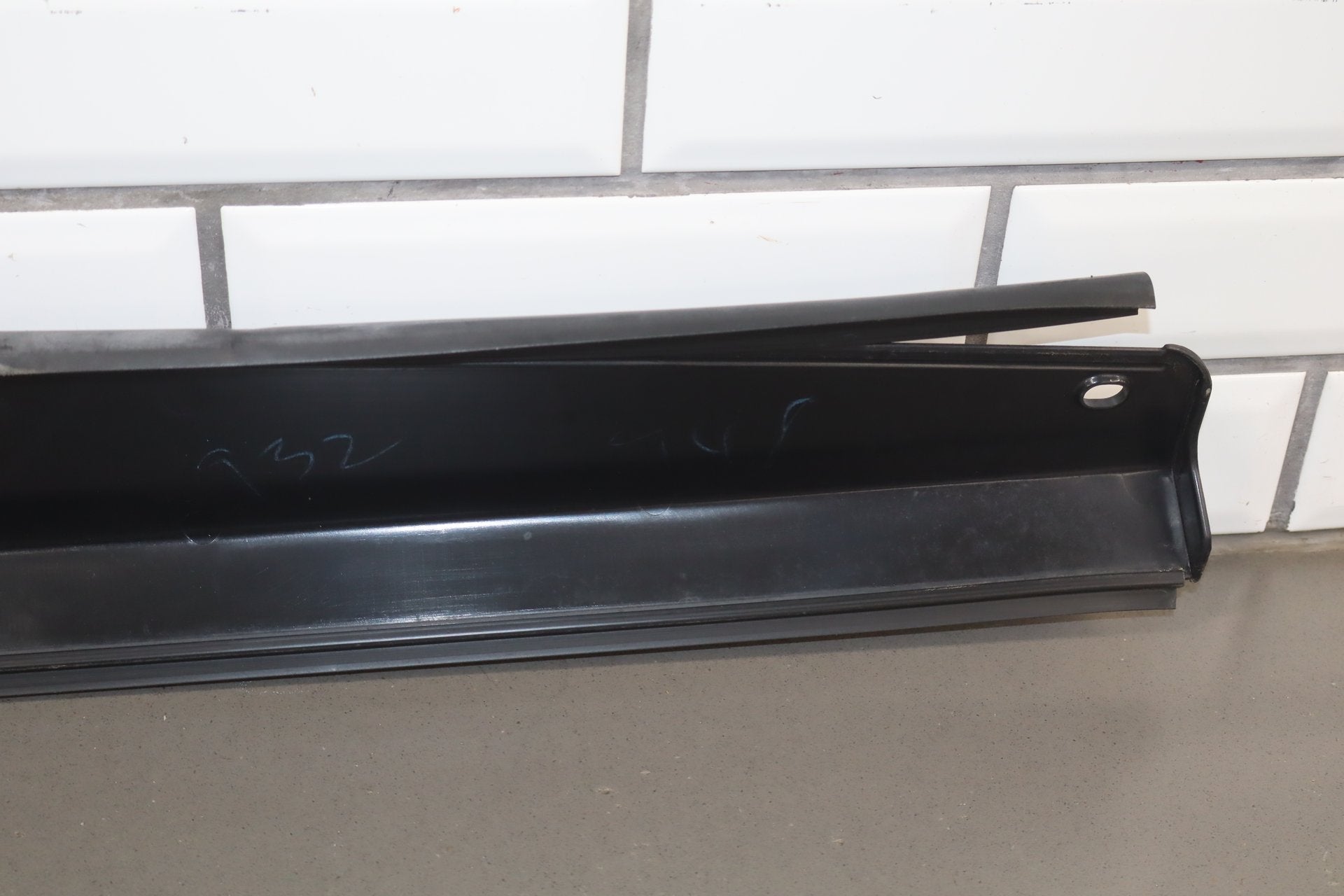 2003-2009 Hummer H2 SUV- Tailgate Upper Spoiler 15114966