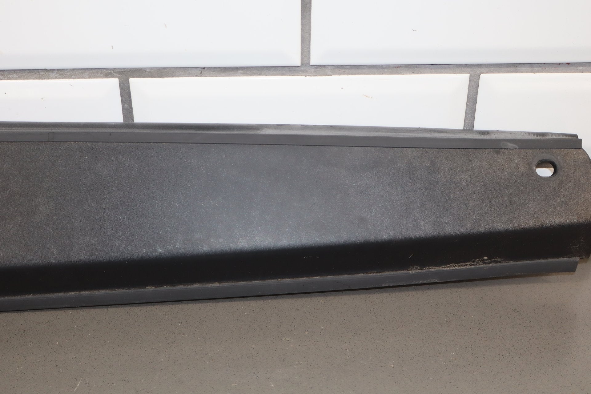 2003-2009 Hummer H2 SUV- Tailgate Upper Spoiler 15114966