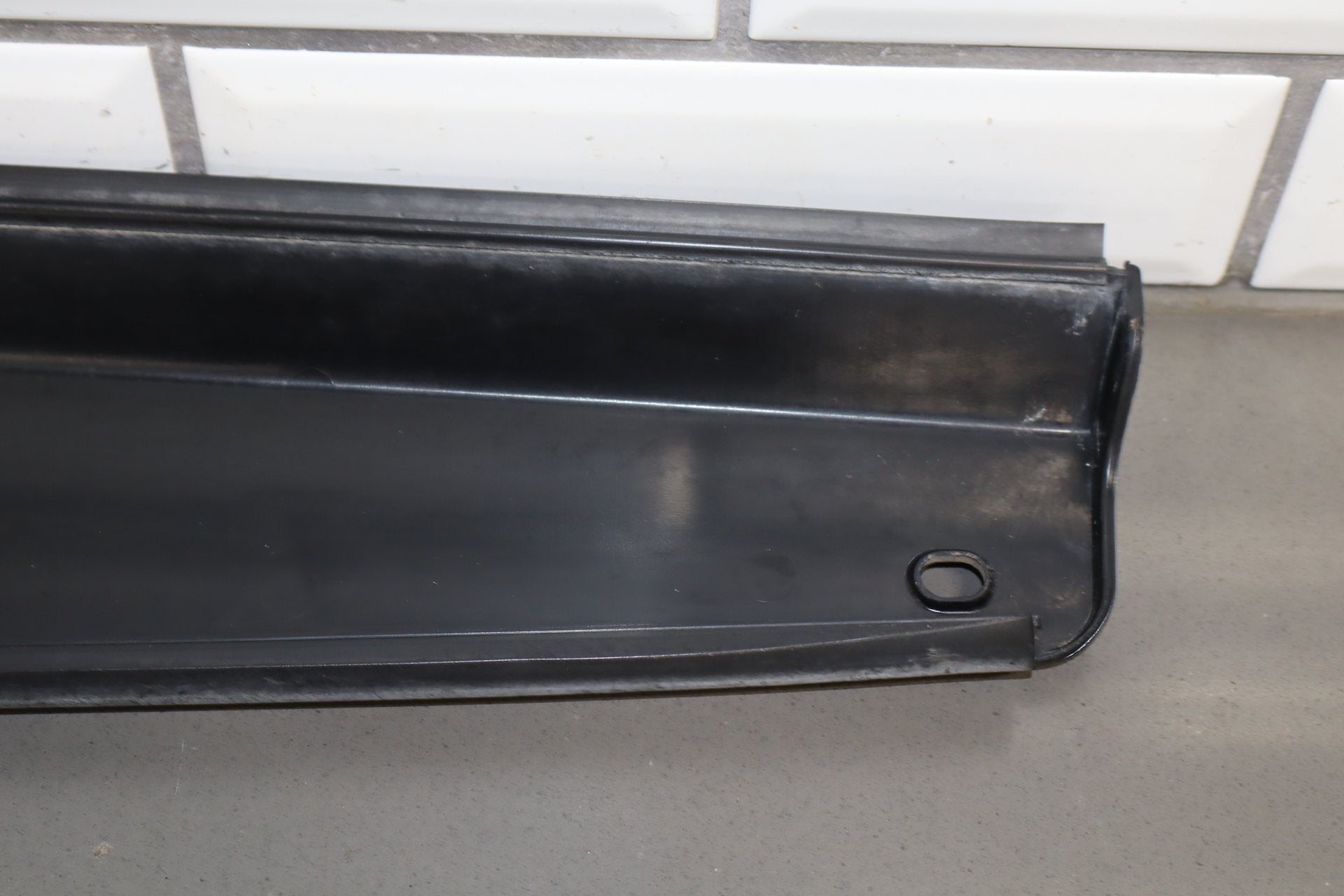 2003-2009 Hummer H2 SUV- Tailgate Upper Spoiler 15114966
