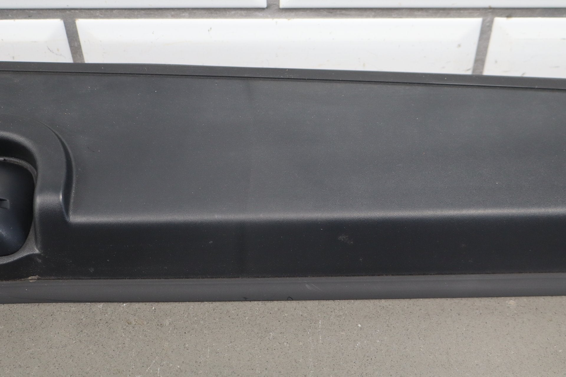 2003-2009 Hummer H2 SUV - Tailgate Upper Spoiler 15114966