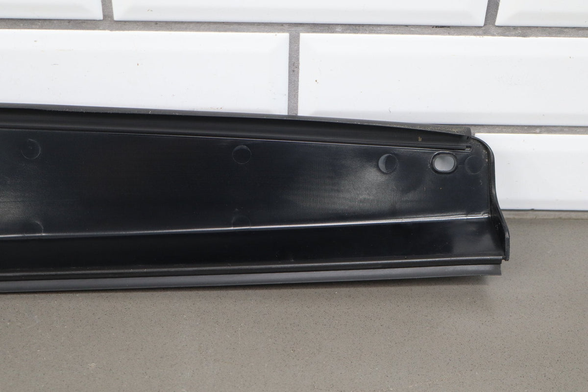 2003-2009 Hummer H2 SUV - Tailgate Upper Spoiler 15114966