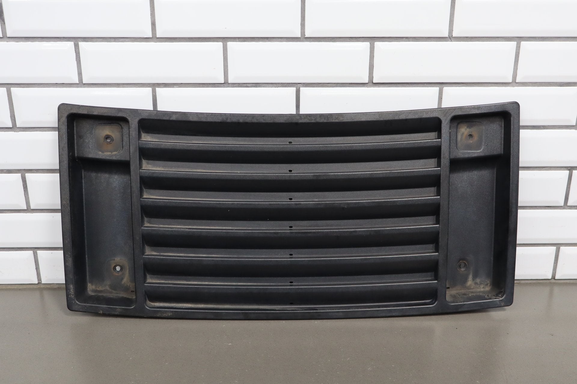 2003-2009 Hummer H2 Upper Hood Grille- No Handles