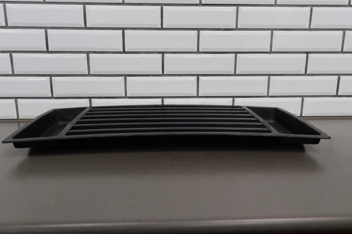 2003-2009 Hummer H2 Upper Hood Grille- No Handles