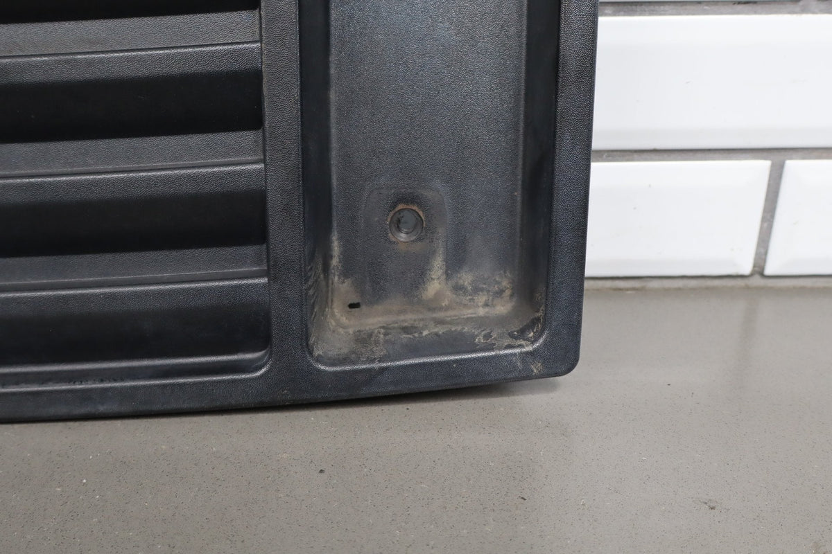2003-2009 Hummer H2 Upper Hood Grille- No Handles