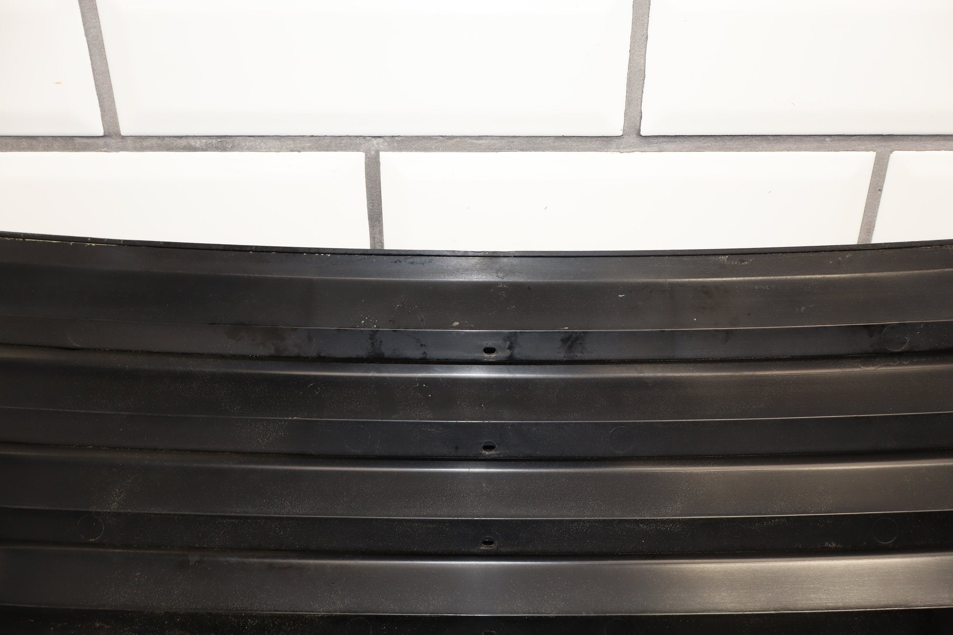 2003-2009 Hummer H2 Upper Hood Grille- No Handles