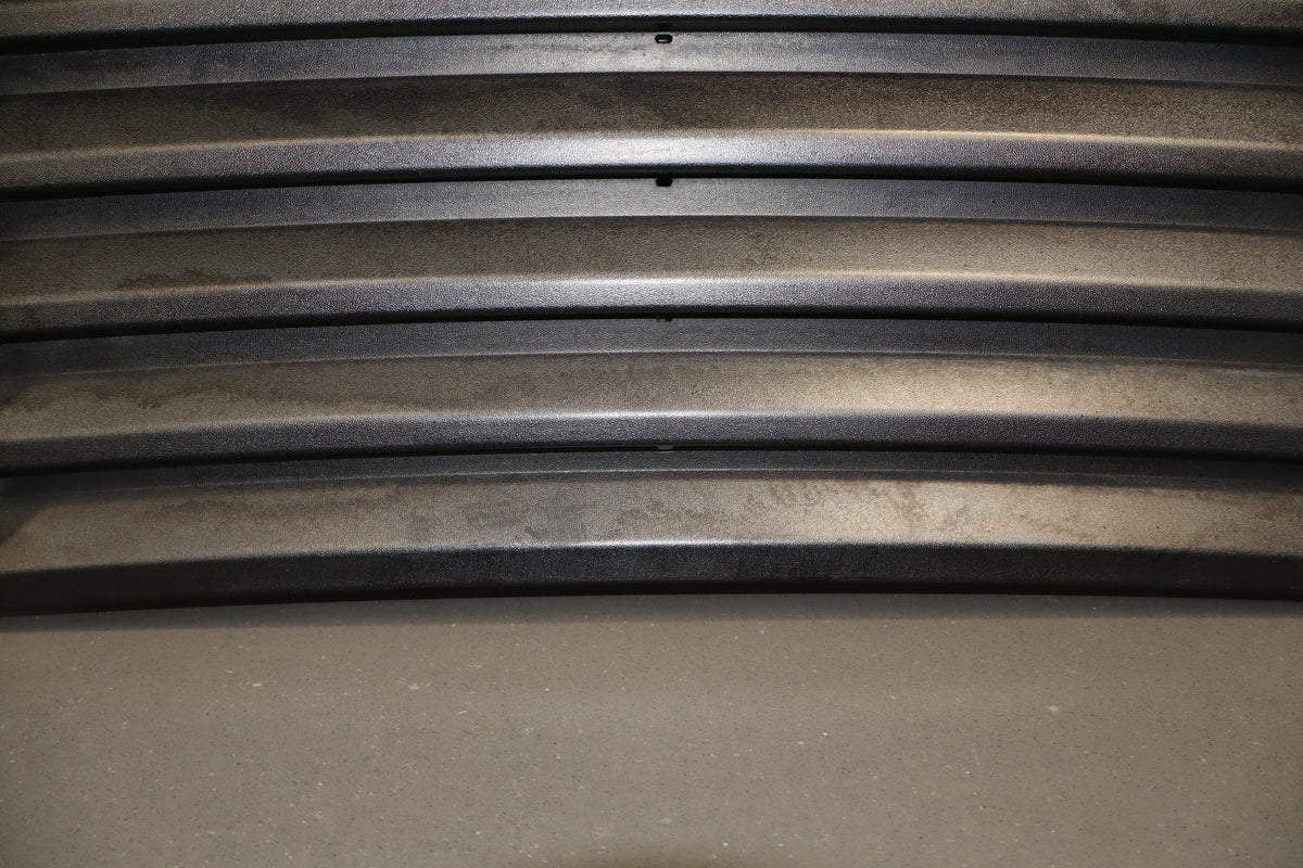 2003-2009 Hummer H2 Upper Hood Grille- No Handles